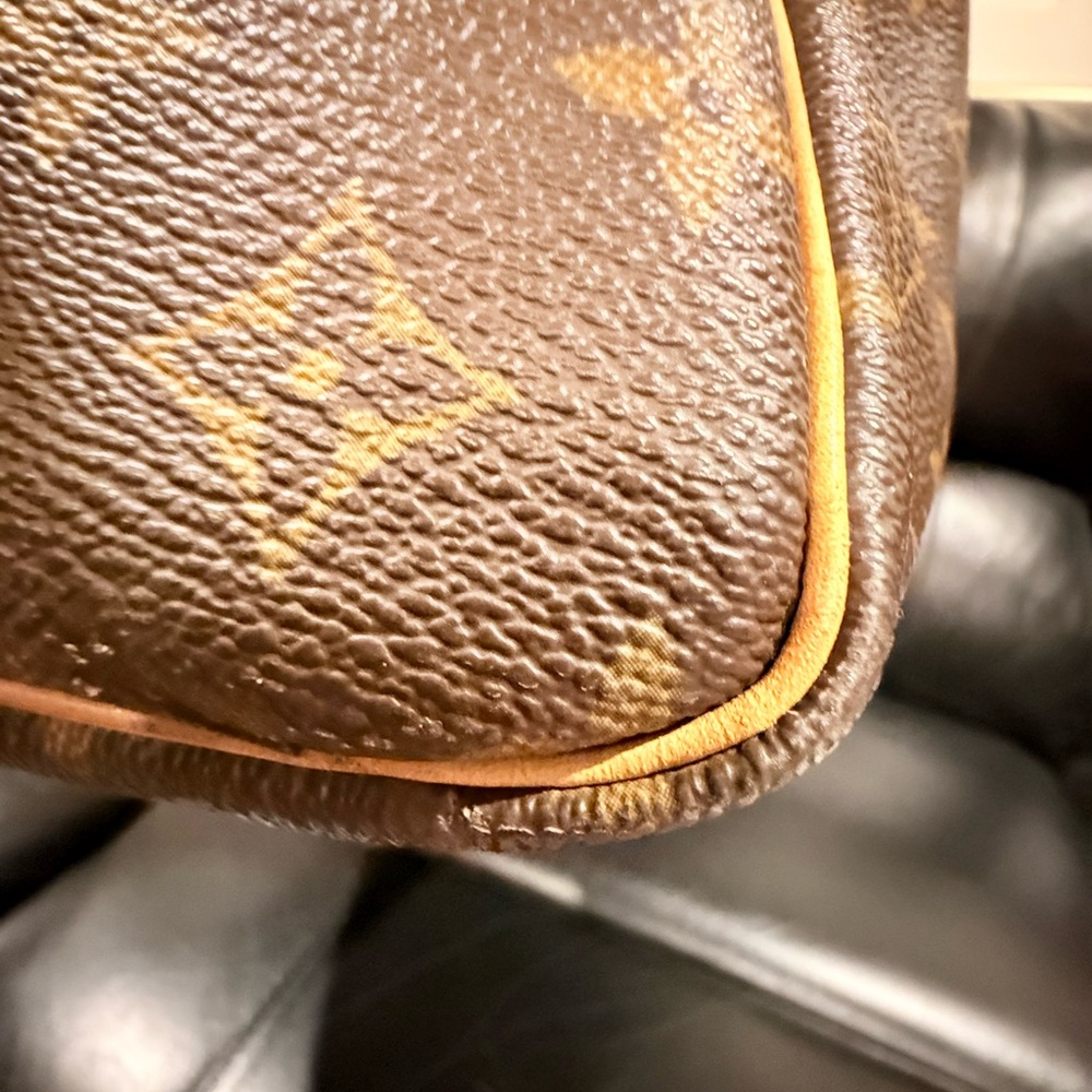 Louis Vuitton Keepall 50 - Picture 10 of 17